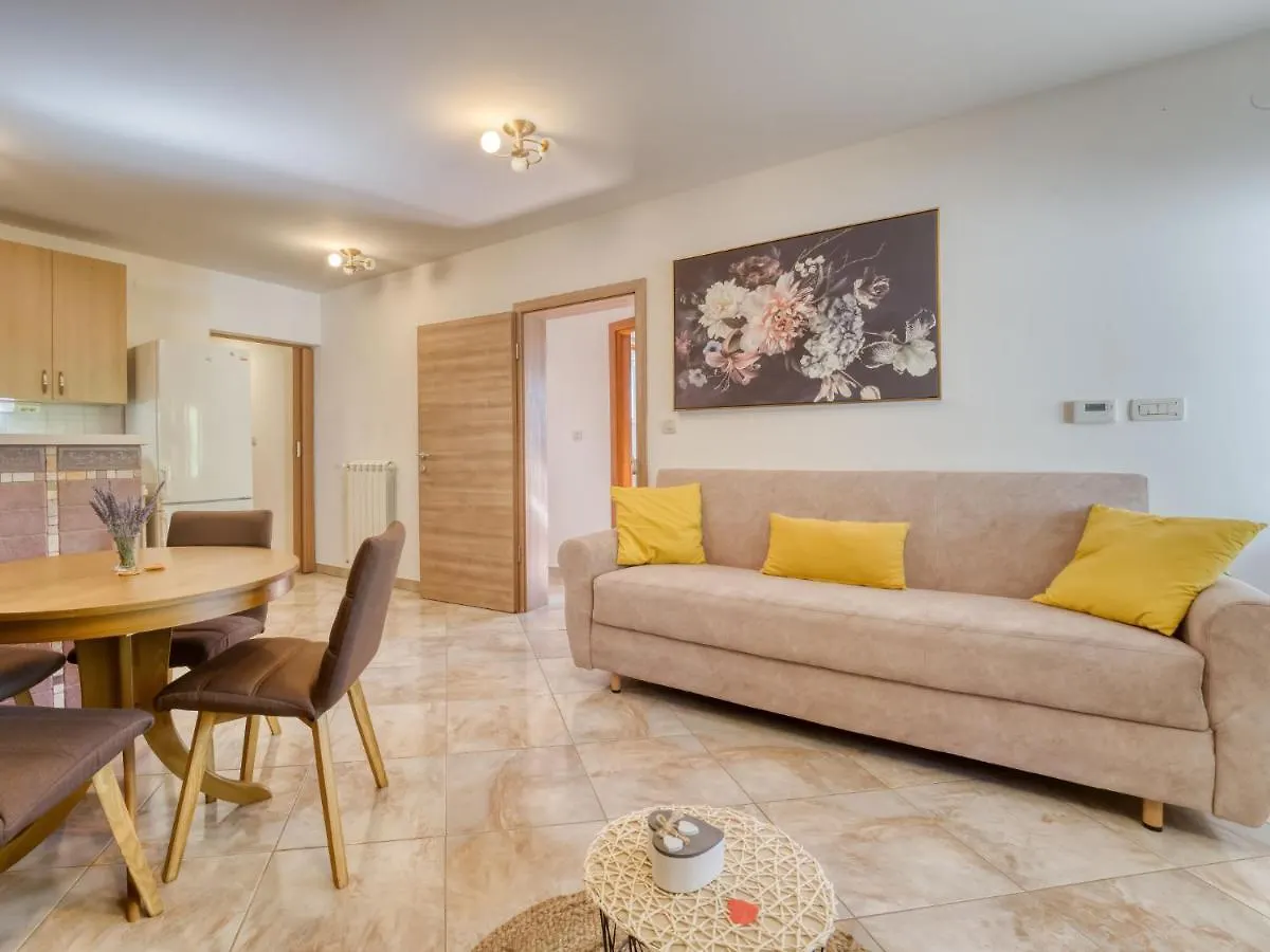Apartment Dubi By Interhome Klana Croatia